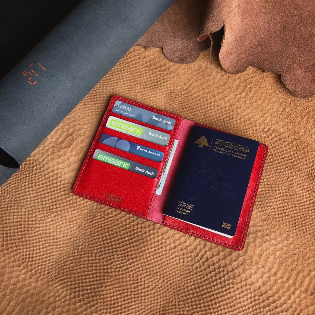 l-16-passport-cover-l-atelier-du-cuir