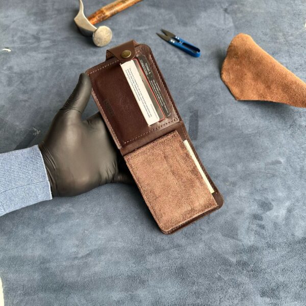 L-18 Heavy-Duty Bifold Wallet - Image 16