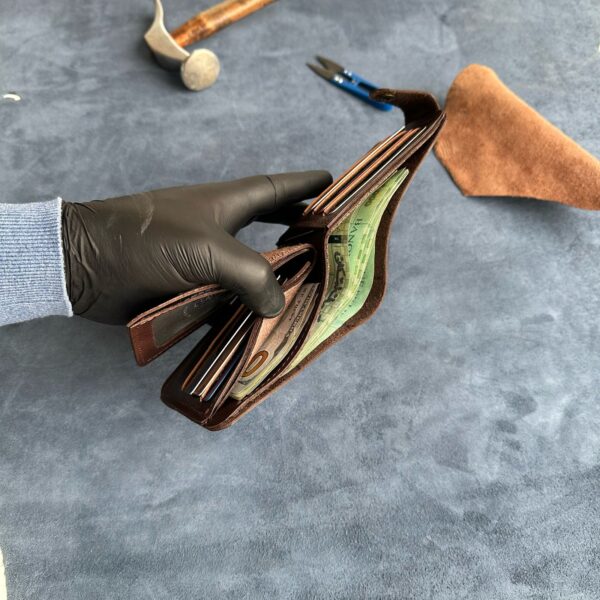 L-18 Heavy-Duty Bifold Wallet - Image 17