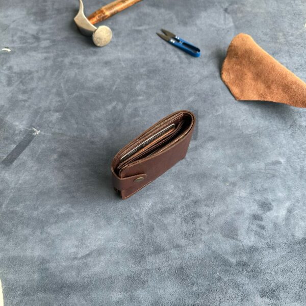 L-18 Heavy-Duty Bifold Wallet - Image 12