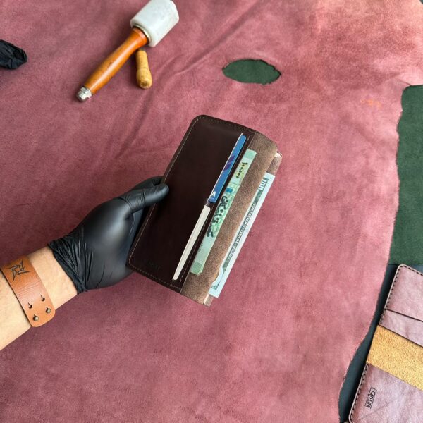 L-30 Long Leather Wallet - Image 18