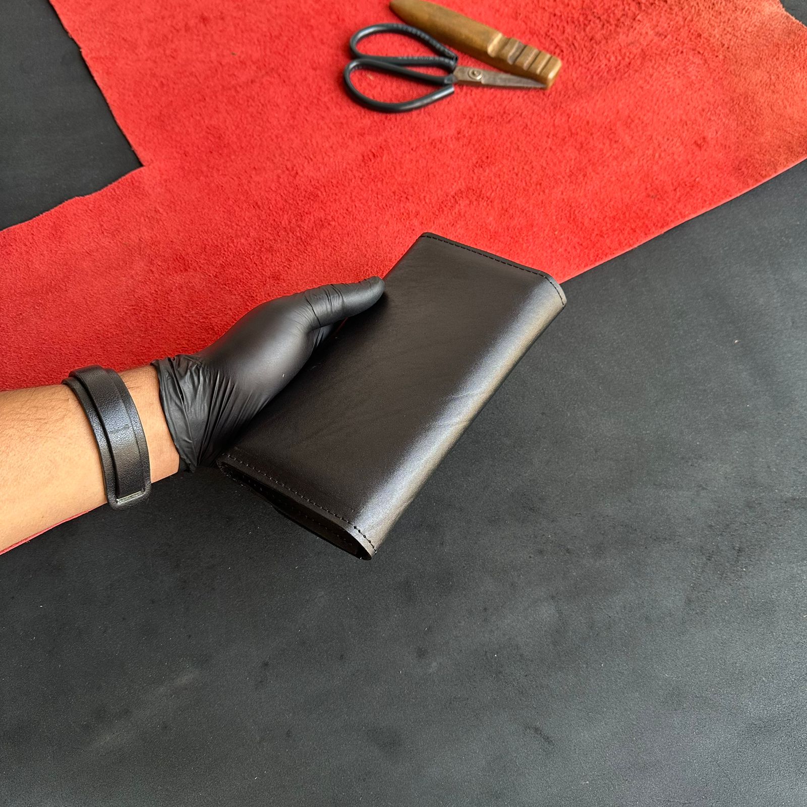 L-26 Leather Clutch Wallet - Image 29