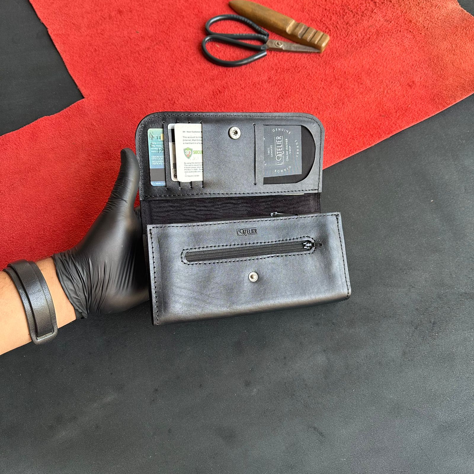 L-26 Leather Clutch Wallet - Image 31