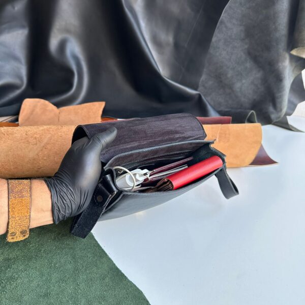 L-91 Leather Crossbag - Image 13