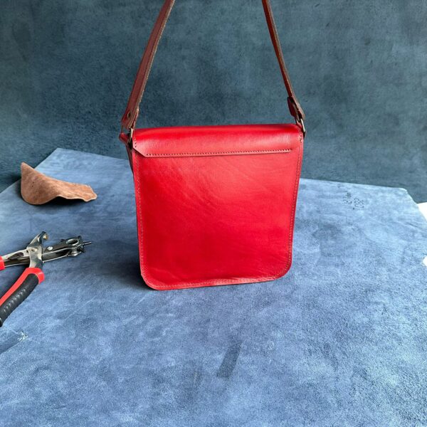 L-91 Leather Crossbag - Image 6