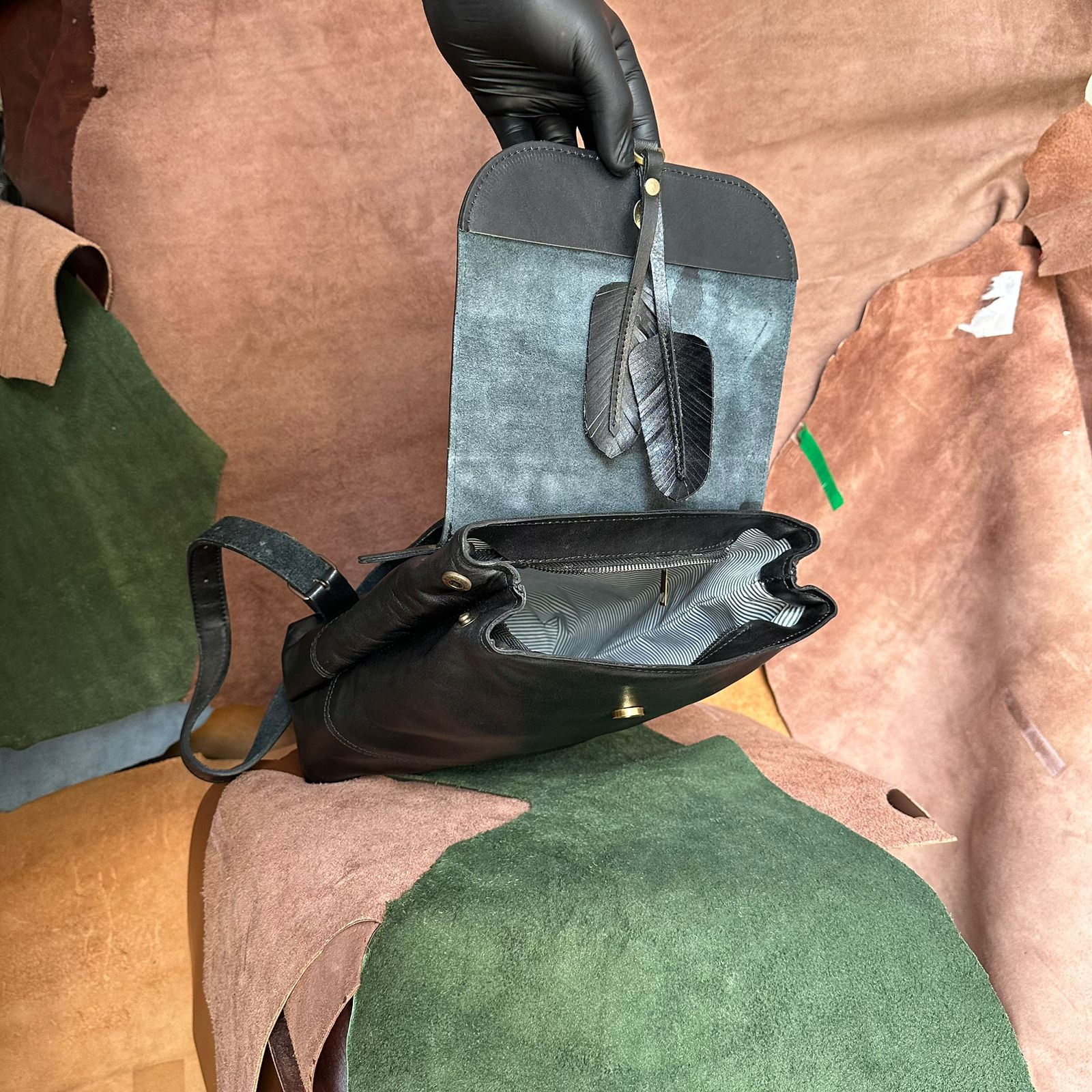 L-94 Leather Backpack - Image 12