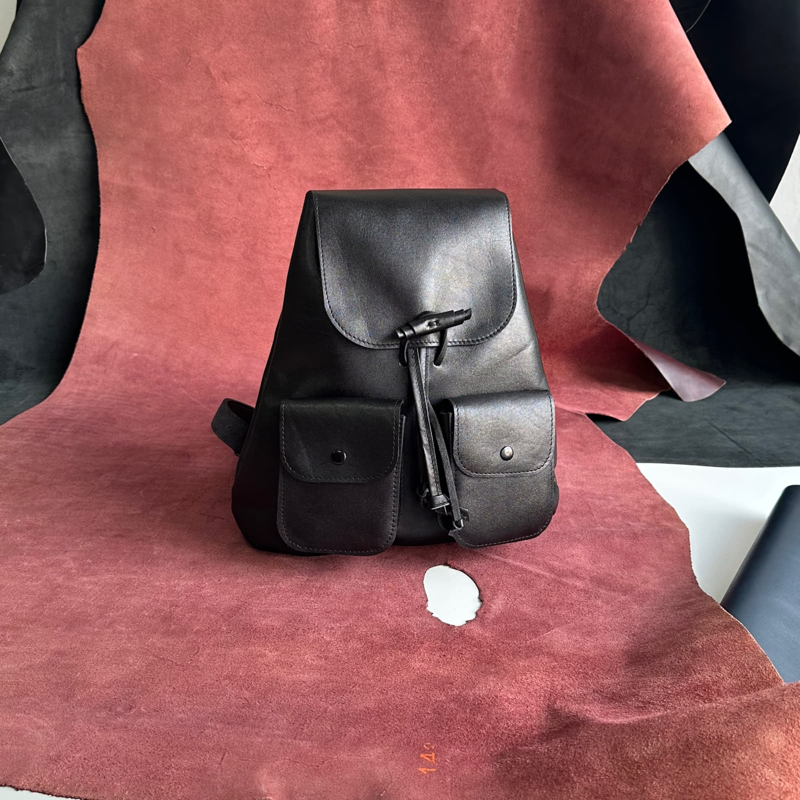 L-45 Leather Backpack - Image 12