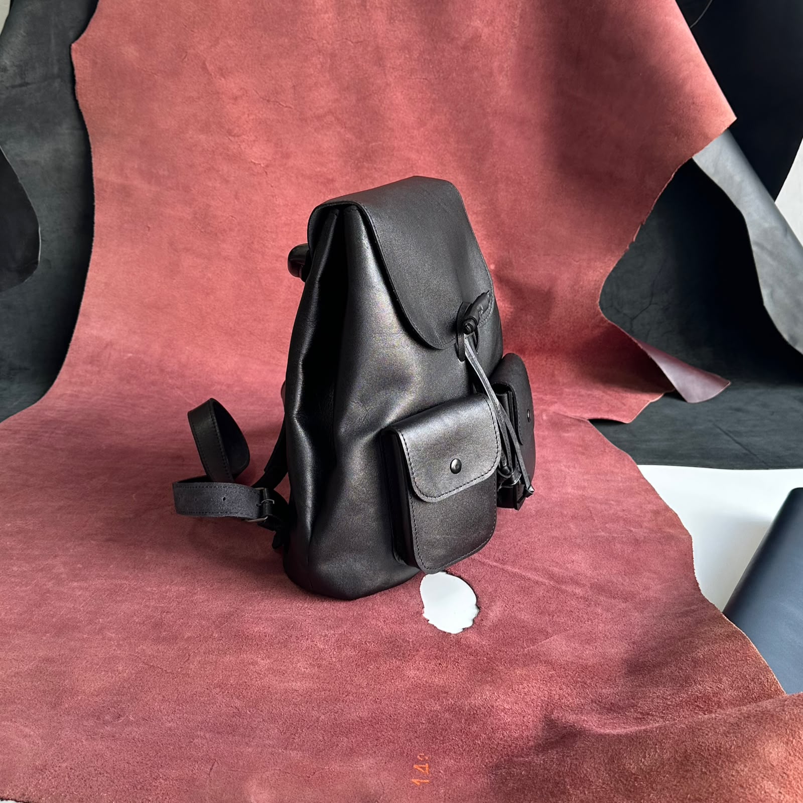 L-45 Leather Backpack - Image 13